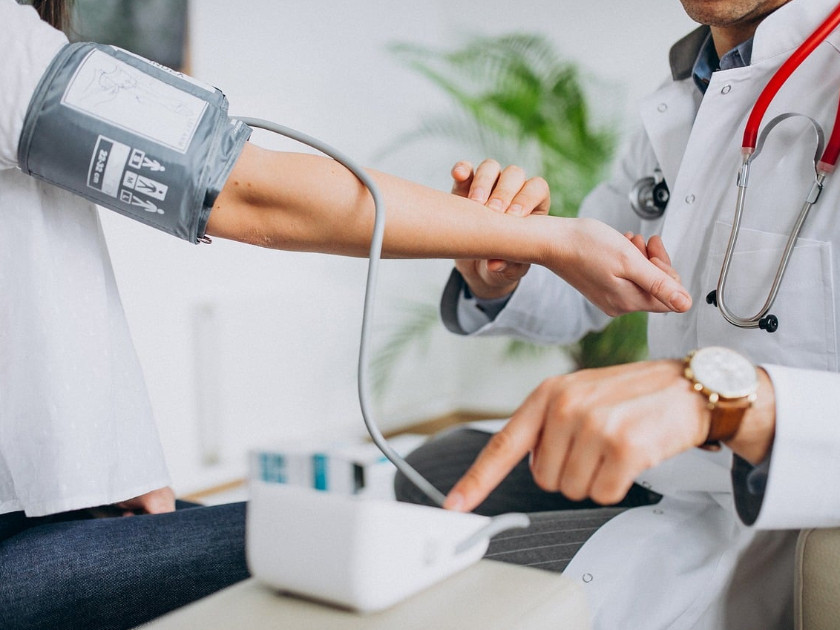 Services Médicaux pour Expatriés et Touristes en Espagne de Doctor Home Visit