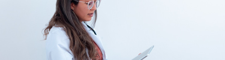 Services médicaux en ligne pour les voyageurs en Espagne : Votre guide de la télémédecine